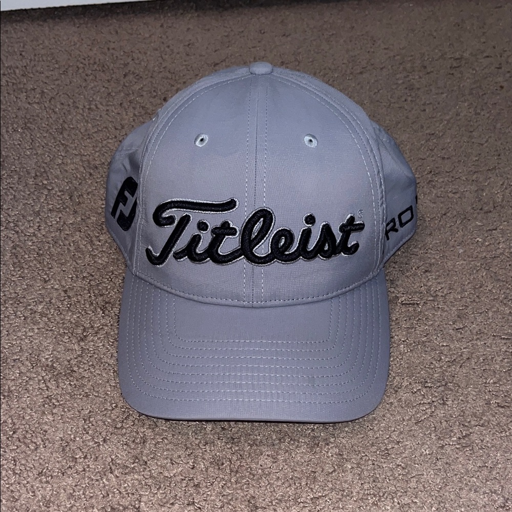 Titleist Light Gray Cap with Black Logo